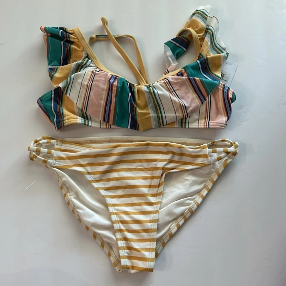 O'Neill girls 3 pieces swim bikini set size 10/14 NWT